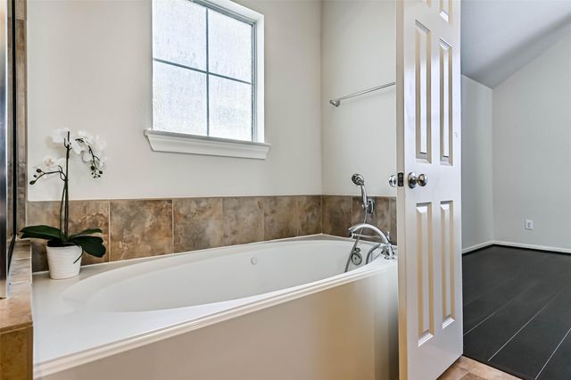 3208 Clearview Circle, Houston, TX 77025