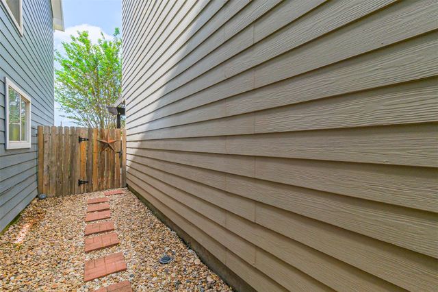 3208 Clearview Circle, Houston, TX 77025