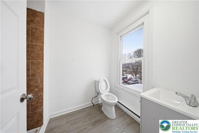 963 Wyandotte Street, Bethlehem City, PA 18015