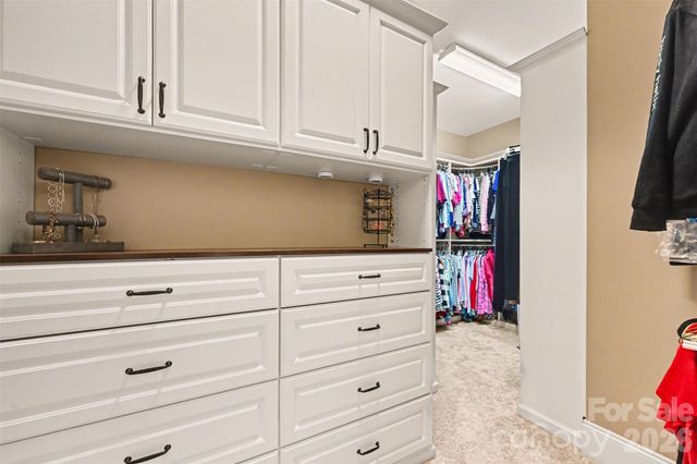 15523 Lake Ridge Road, Charlotte, NC 28278