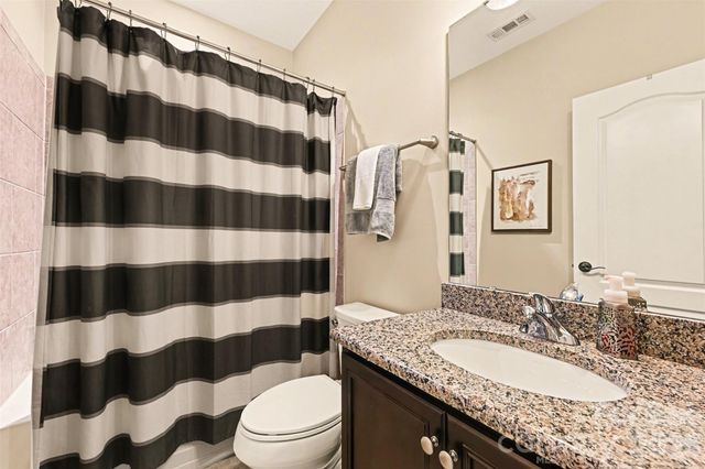 15523 Lake Ridge Road, Charlotte, NC 28278