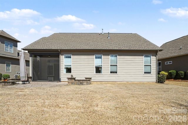 15523 Lake Ridge Road, Charlotte, NC 28278