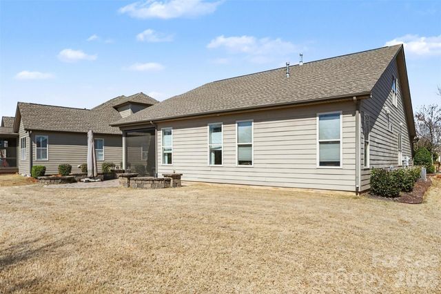 15523 Lake Ridge Road, Charlotte, NC 28278