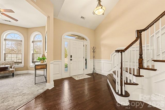 15523 Lake Ridge Road, Charlotte, NC 28278