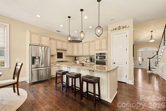 15523 Lake Ridge Road, Charlotte, NC 28278