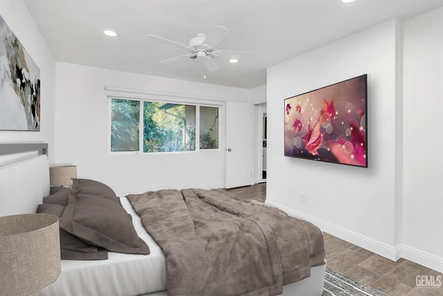 7009 Quailwood Drive, Bakersfield, CA 93309