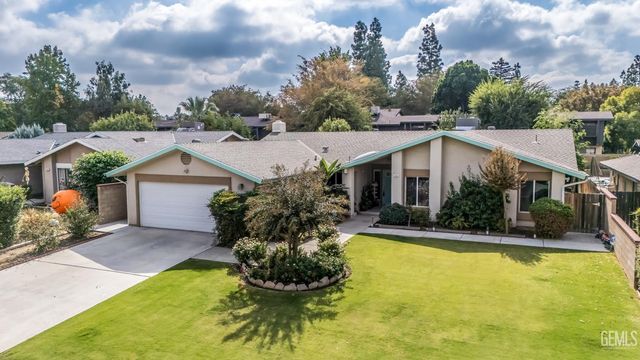 7009 Quailwood Drive, Bakersfield, CA 93309