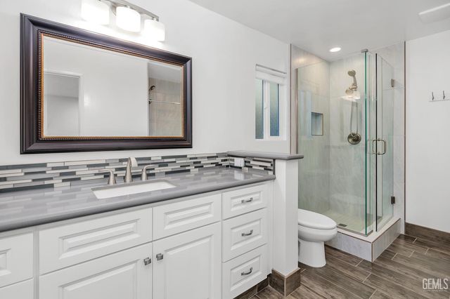 7009 Quailwood Drive, Bakersfield, CA 93309