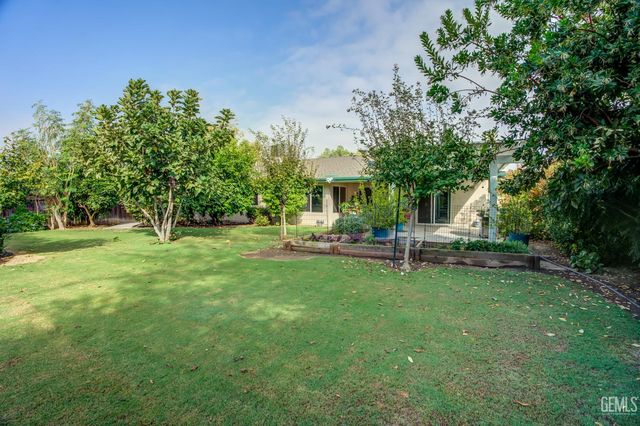 7009 Quailwood Drive, Bakersfield, CA 93309