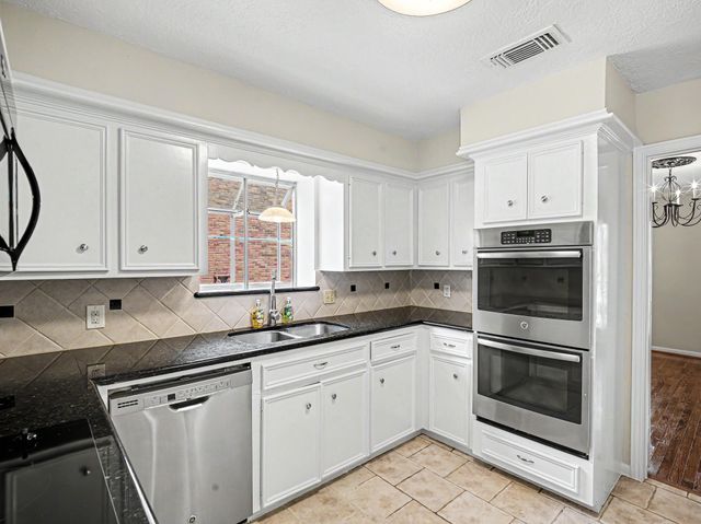 515 Ellingham Drive, Katy, TX 77450