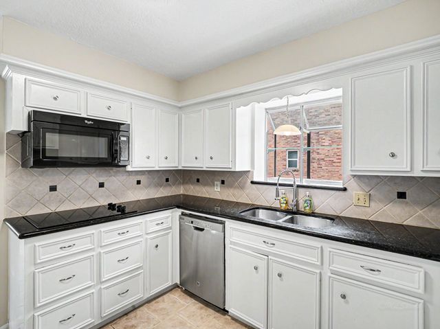 515 Ellingham Drive, Katy, TX 77450