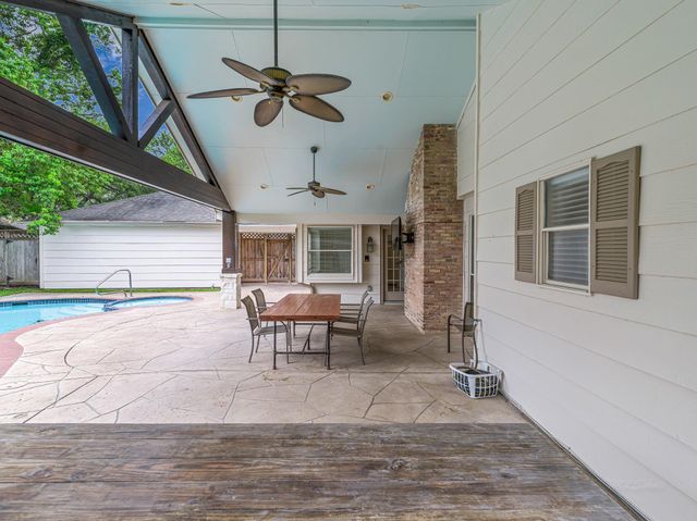 515 Ellingham Drive, Katy, TX 77450