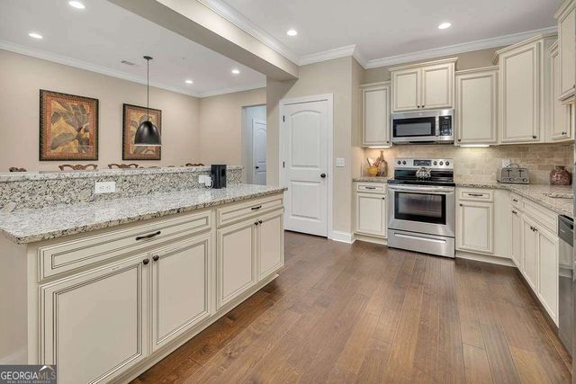 303 Mariners Circle, St. Simons, GA 31522