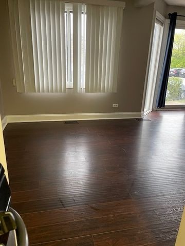 2730 Mitchell Drive 2, Woodridge, IL 60517