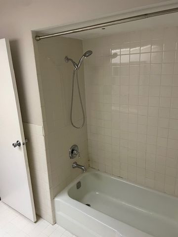 2730 Mitchell Drive 2, Woodridge, IL 60517