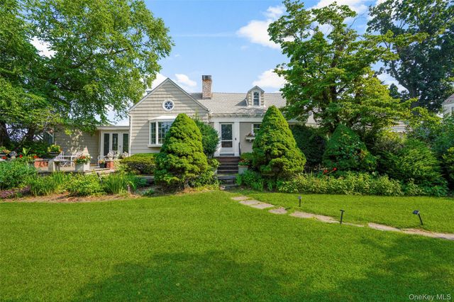 68 Woodbine Avenue, Larchmont, NY 10538