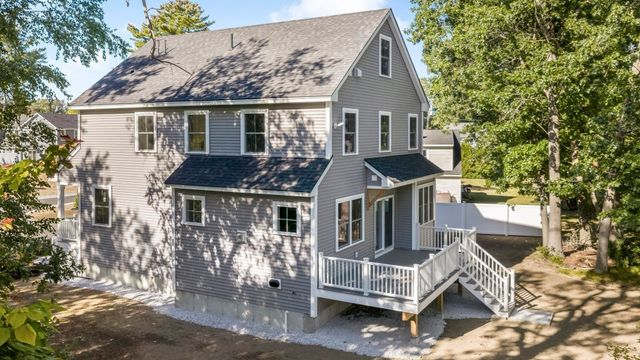 48 Beach Rd, Salisbury, MA 01952