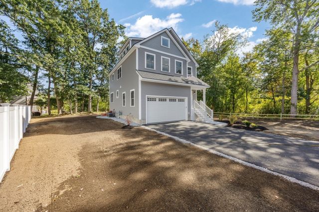 48 Beach Rd, Salisbury, MA 01952