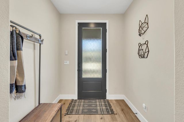 3470 River Shoal Ave, Sacramento, CA 95833