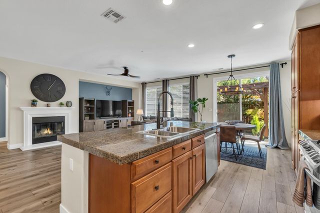 3470 River Shoal Ave, Sacramento, CA 95833