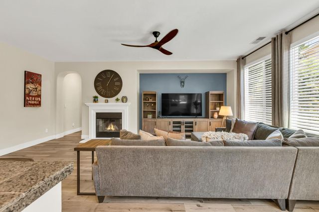 3470 River Shoal Ave, Sacramento, CA 95833