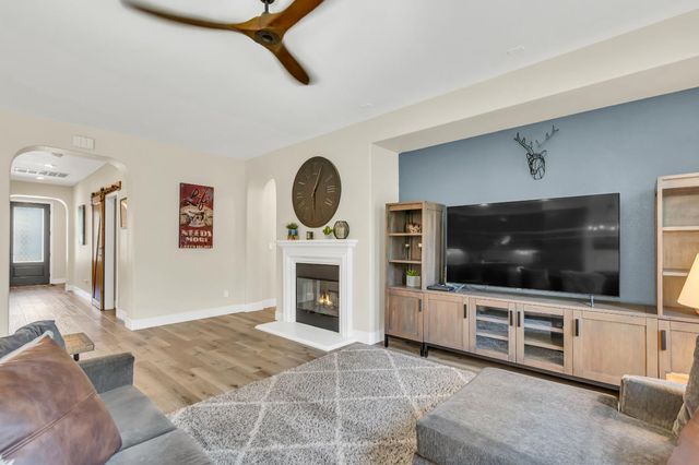 3470 River Shoal Ave, Sacramento, CA 95833