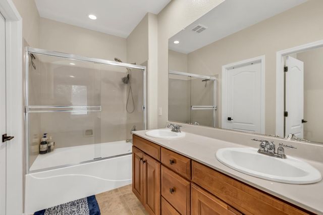 3470 River Shoal Ave, Sacramento, CA 95833