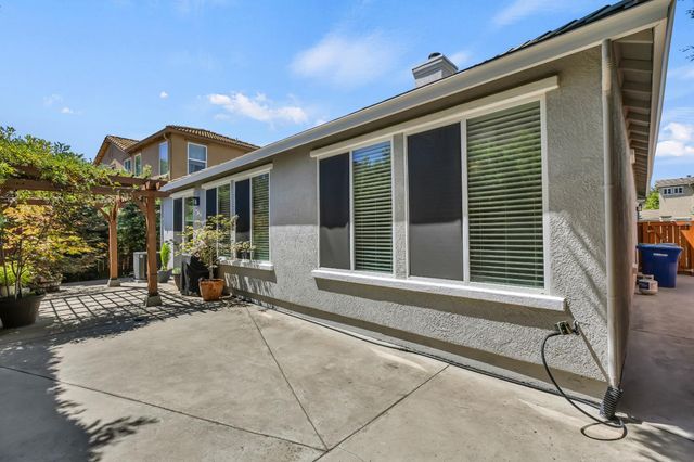 3470 River Shoal Ave, Sacramento, CA 95833
