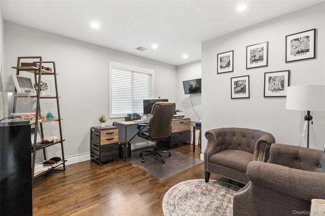 1957 Jackson Avenue, West Islip, NY 11795