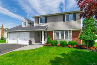 1957 Jackson Avenue, West Islip, NY 11795