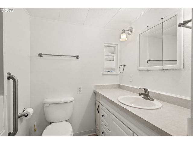 15505 OCEANVIEW Dr 45, Brookings, OR 97415
