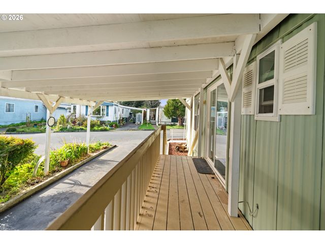 15505 OCEANVIEW Dr 45, Brookings, OR 97415