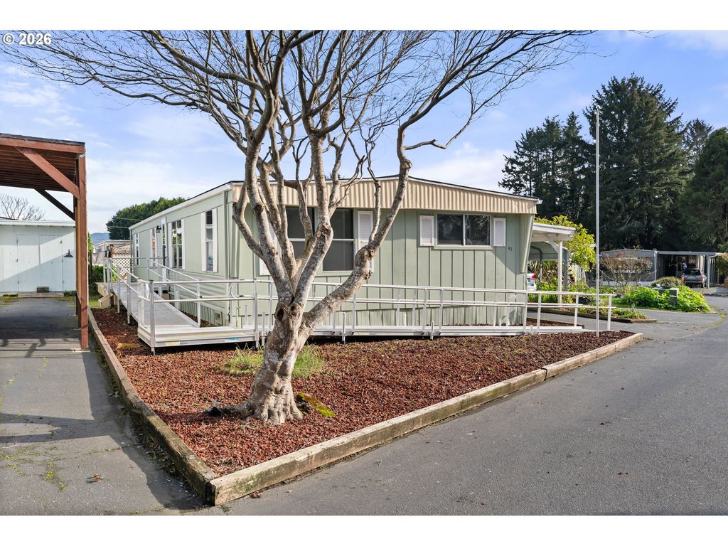 15505 OCEANVIEW Dr 45, Brookings, OR 97415