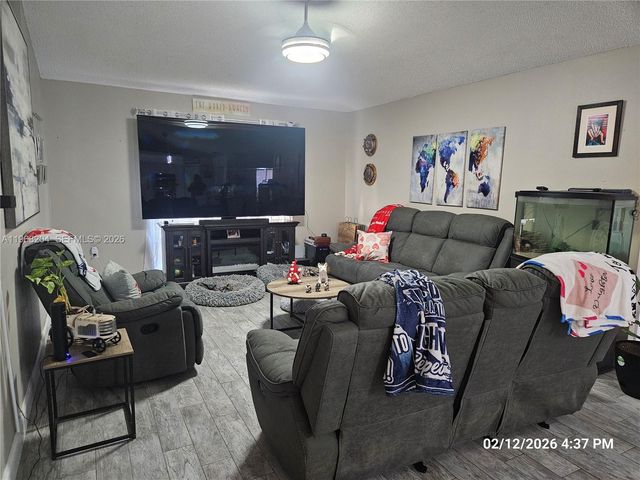 3046 Blaine Cir, Deltona, FL 32738