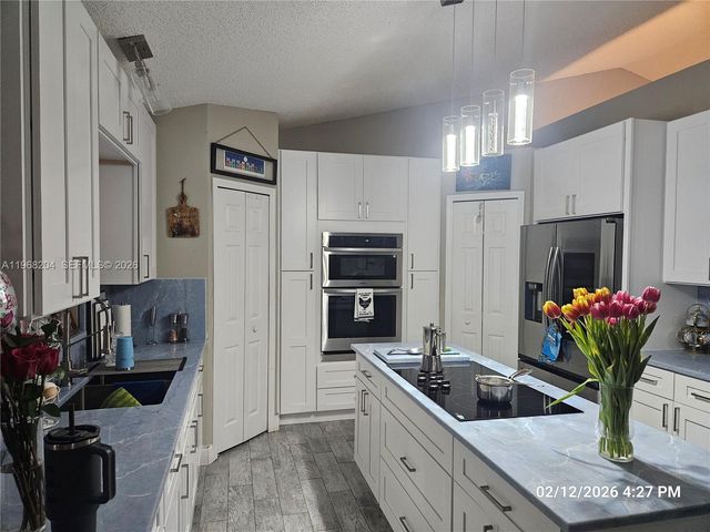 3046 Blaine Cir, Deltona, FL 32738