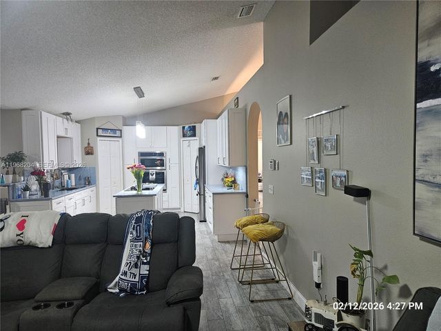 3046 Blaine Cir, Deltona, FL 32738