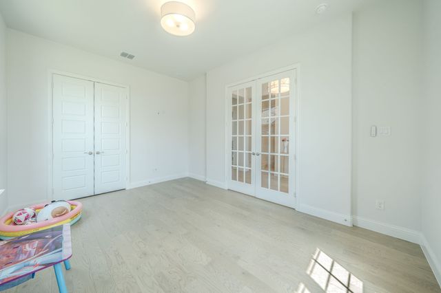 1518 Viridian Park Lane, Arlington, TX 76005
