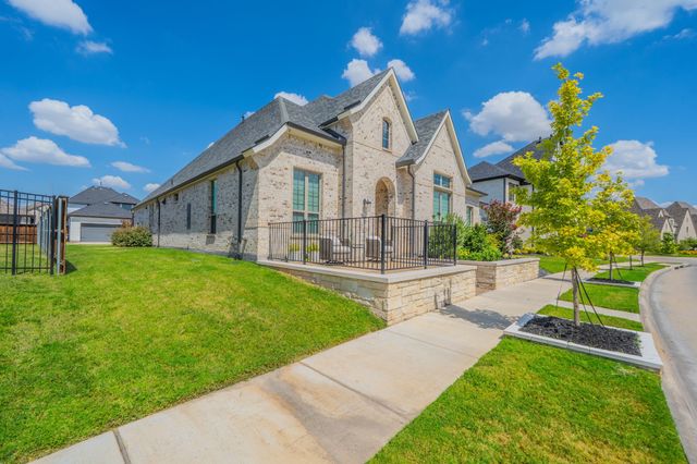 1518 Viridian Park Lane, Arlington, TX 76005