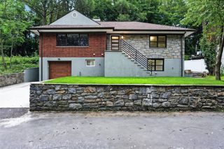 28 Woodycrest Avenue, Yonkers, NY 10701