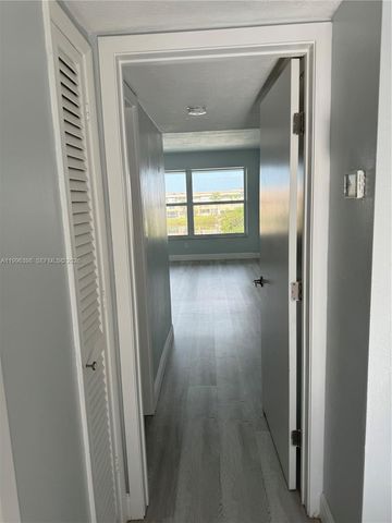 1398 NE 191st Street C305, Miami, FL 33179