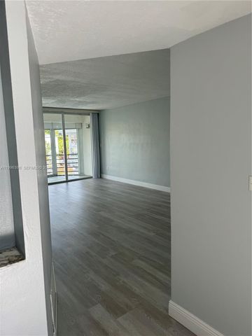 1398 NE 191st Street C305, Miami, FL 33179