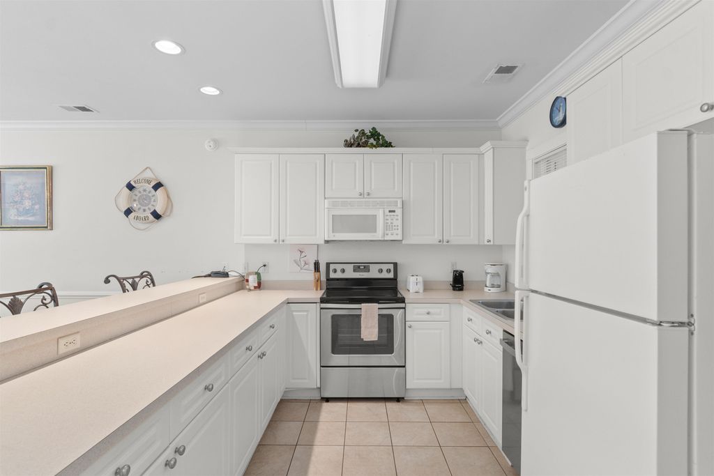 4890 Luster Leaf Cir Apt 103, Myrtle Beach, SC 29577 — photo 5