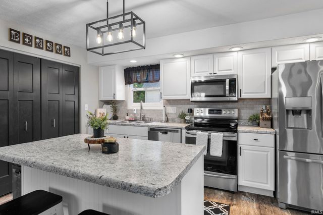 402 E Monroe Street, Delphi, IN 46923