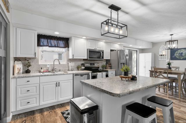 402 E Monroe Street, Delphi, IN 46923