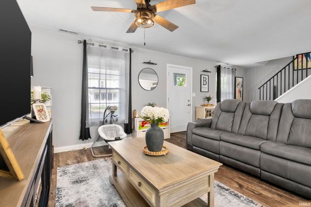 402 E Monroe Street, Delphi, IN 46923