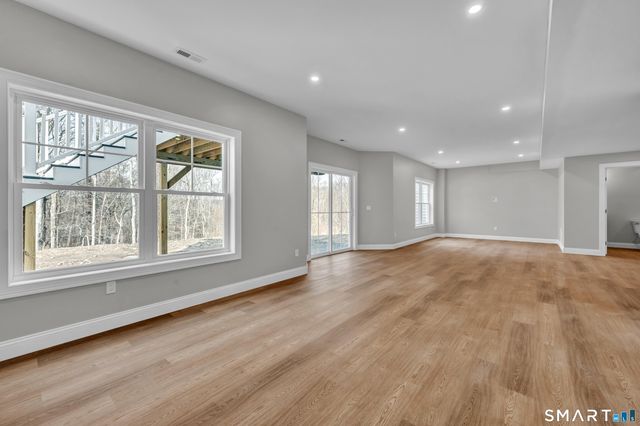 1427 Monroe Turnpike, Monroe, CT 06468