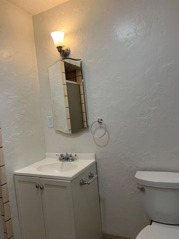 341 Lime Ave, Los Banos, CA 93635