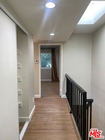 7327 Willoughby Avenue 5, Los Angeles, CA 90046