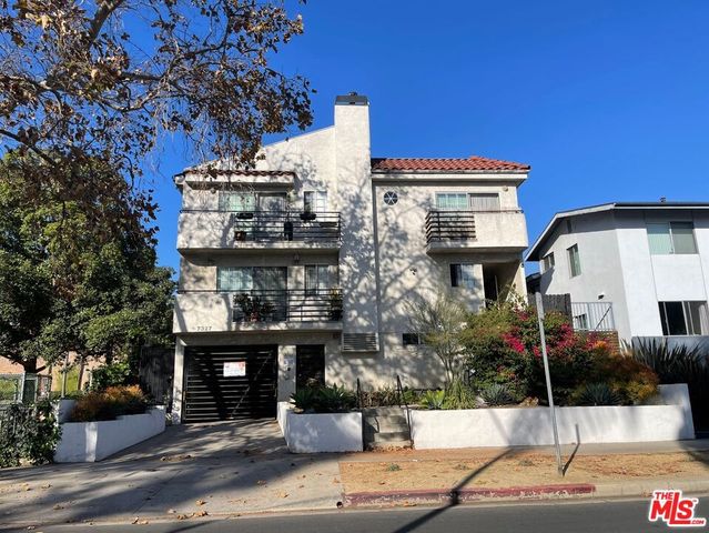 7327 Willoughby Avenue 5, Los Angeles, CA 90046