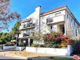 7327 Willoughby Avenue 5, Los Angeles, CA 90046